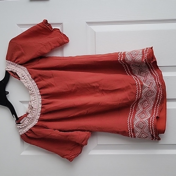Trixxi Off The Shoulder Top - Picture 1 of 10